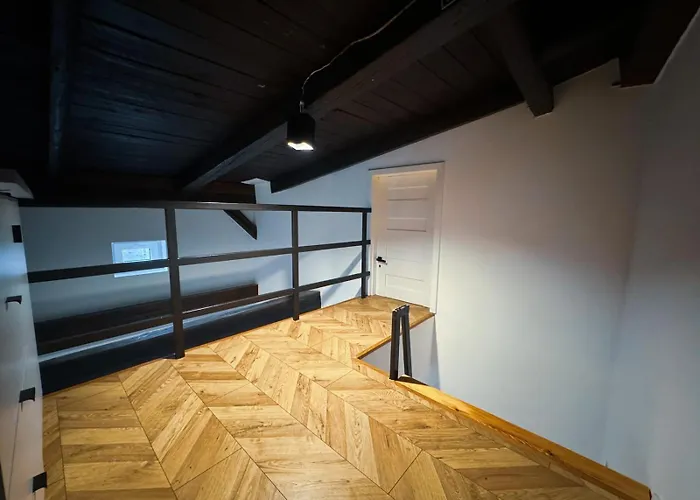 Niewielki Apartament Z Dwoma Sypialniami- Self Check-In